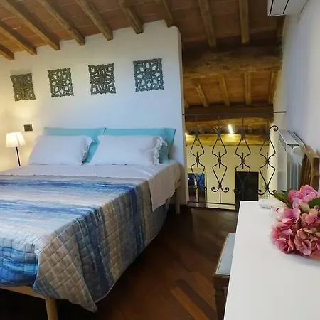 Apartment Casa Tecla Alle Mura Della Citta
